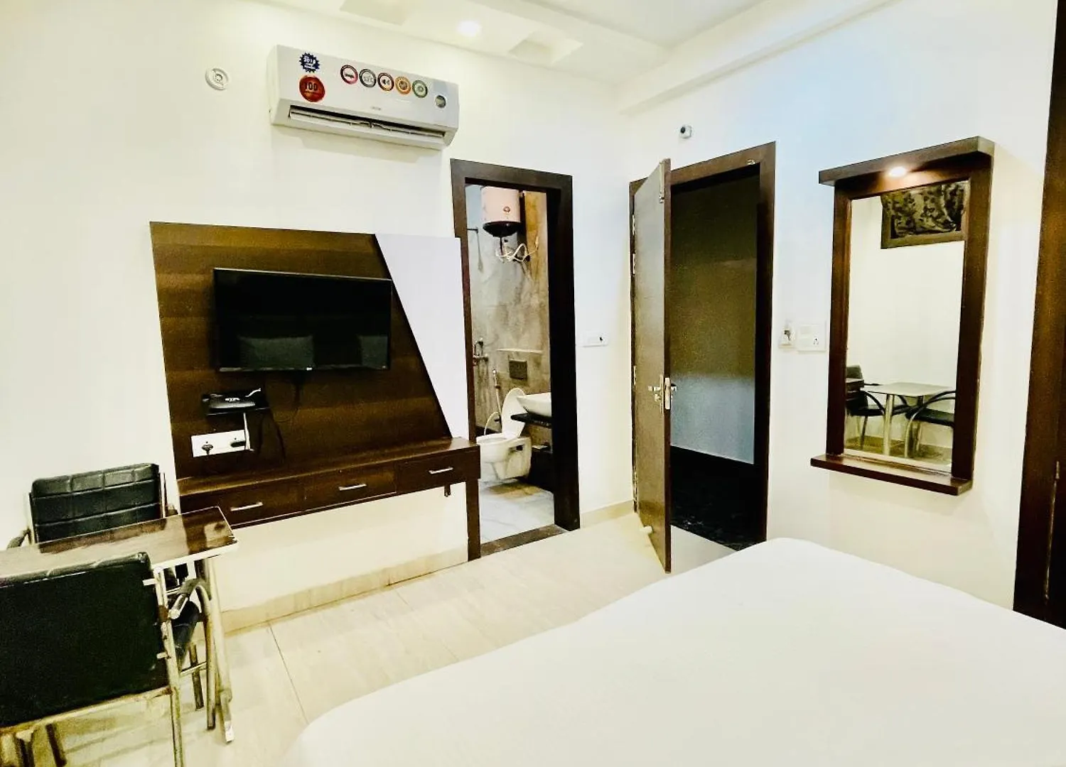 Hotel Home Star Nagla Dhimar 3*,