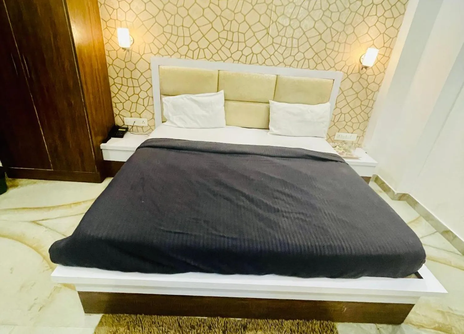 ***  Hotel Home Star Nagla Dhimar India